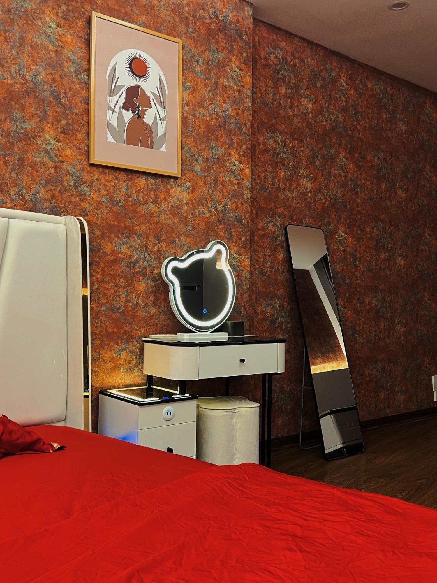 Venus Apartment Kham Thien Hanoi Eksteriør billede
